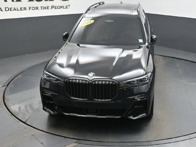 Used 2021 BMW X7 xDrive40i w/ M Sport Package AWD/4WD image 52