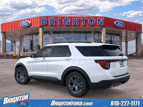Used 2026 Ford Explorer Active w/ Active Comfort Package AWD/4WD image 6