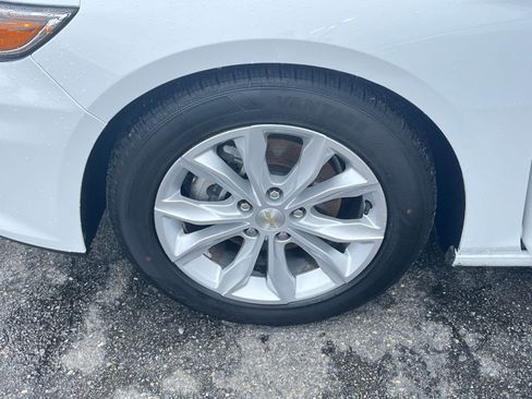 Used 2024 Chevrolet Malibu LT image 31