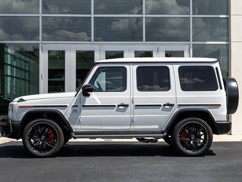 Used 2024 Mercedes-Benz G 63 AMG 4MATIC image 6