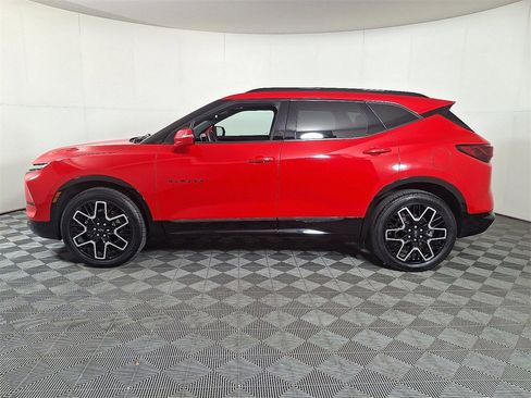 Used 2023 Chevrolet Blazer RS w/ Enhanced Convenience Package image 7
