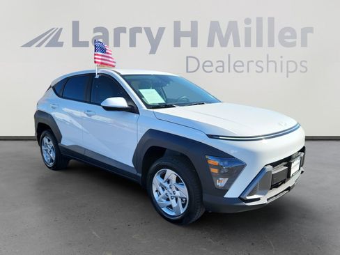 Used 2025 Hyundai Kona SE image 7