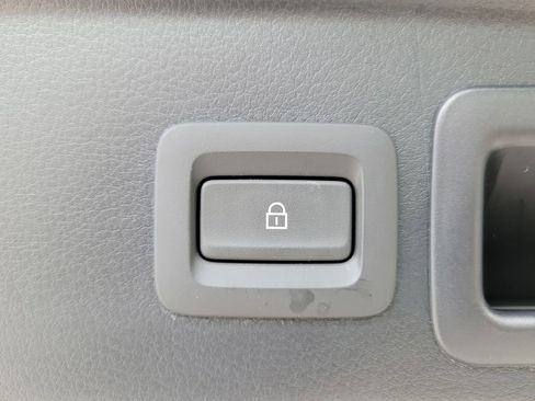 Certified 2025 MAZDA CX-30 AWD 2.5 S w/ Preferred Package image 9