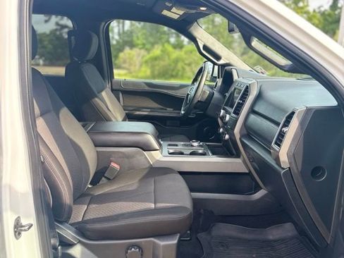 Used 2019 Ford Expedition XLT RWD image 15