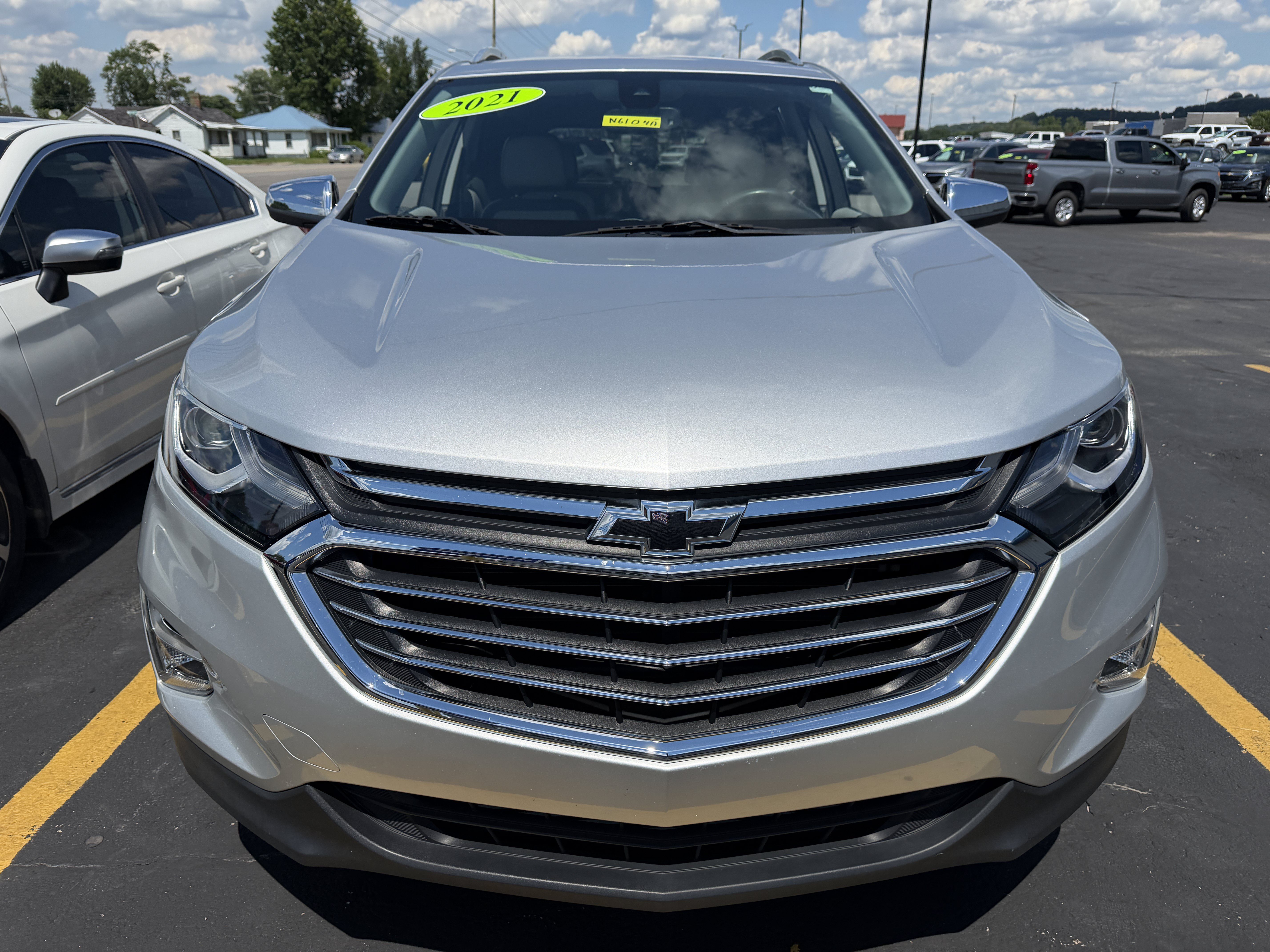 Used 2021 Chevrolet Equinox Premier AWD/4WD image 6