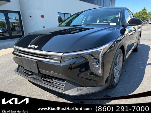 New 2026 Kia K4 FWD image 3