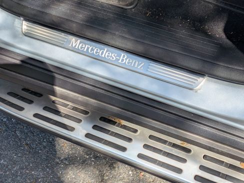 Used 2024 Mercedes-Benz GLS 450 4MATIC image 25