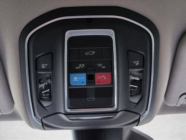 Used 2022 Jeep Wagoneer Series II AWD/4WD image 23