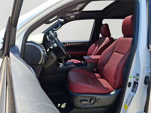 Used 2023 Lexus GX 460 Premium w/ Premium Package AWD/4WD image 14