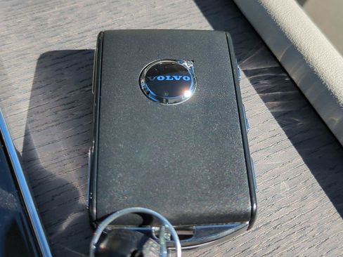 New 2026 Volvo XC90 B6 Ultra image 28