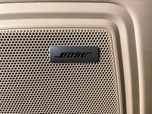 Used 2025 Porsche Macan image 38