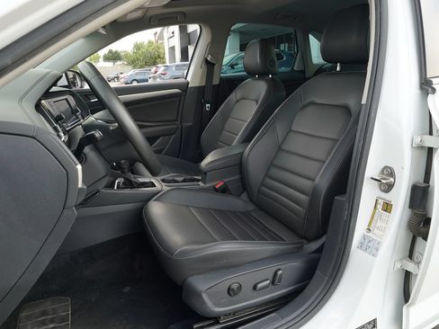 Used 2021 Volkswagen Jetta SE FWD image 18