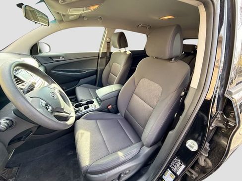 Used 2017 Hyundai Tucson SE image 19