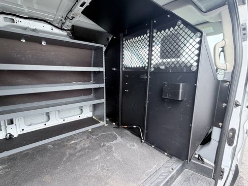 Used 2018 Ford Transit 250 148 Low Roof RWD image 12