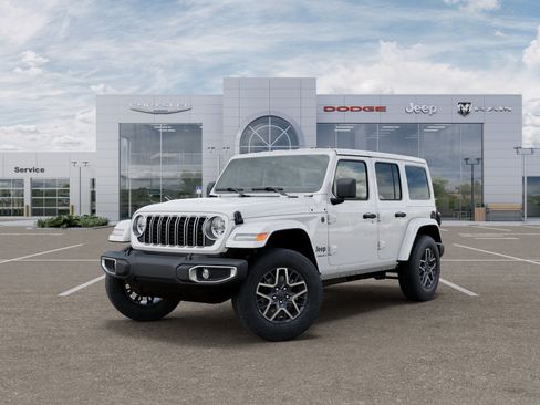 New 2026 Jeep Wrangler Unlimited Sahara AWD/4WD image 30