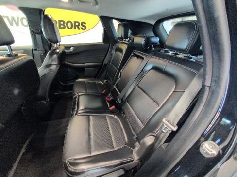 Certified 2023 Ford Escape Platinum AWD/4WD image 26