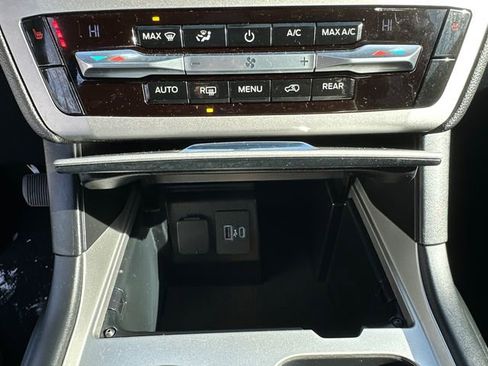 Used 2021 Ford Explorer XLT w/ Class III Trailer Tow Package image 33