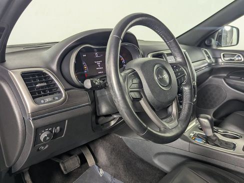 Used 2018 Jeep Grand Cherokee Limited w/ Trailer Tow Group IV RWD image 11