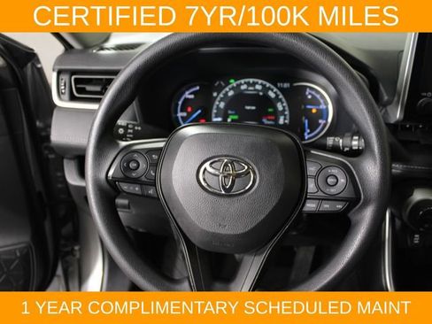 Used 2025 Toyota RAV4 XLE AWD/4WD image 20