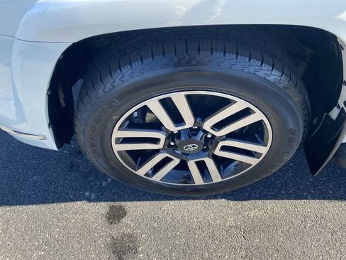 Used 2020 Toyota 4Runner Limited image 10