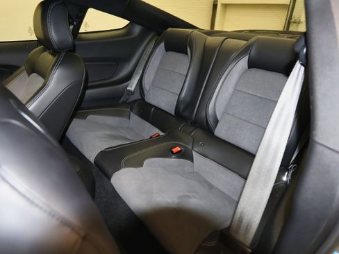 Used 2020 Ford Mustang Shelby GT350 w/ Technology Package image 23