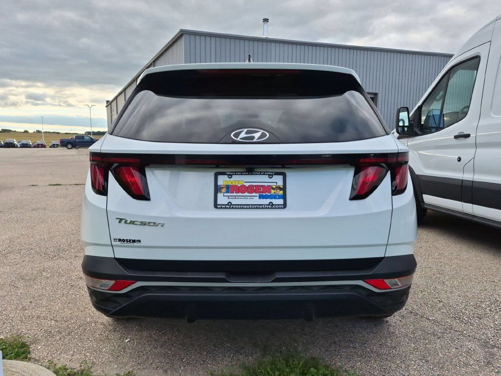 Used 2024 Hyundai Tucson SEL FWD image 3