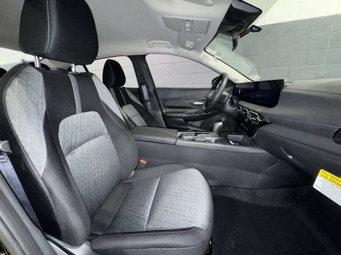 Used 2026 Nissan Sentra SV w/ Floor Mat Package image 7