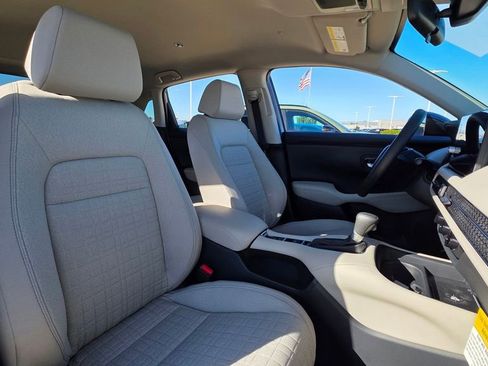 New 2026 Honda HR-V LX image 13