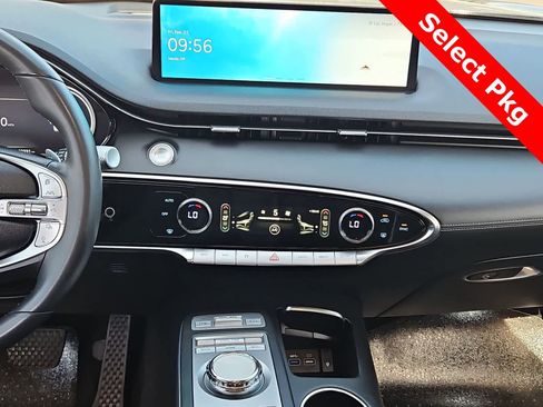 Used 2022 Genesis GV70 2.5T w/ Select Package image 20