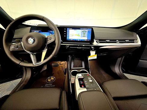 Used 2025 BMW X1 xDrive28i w/ Technology Package AWD/4WD image 15