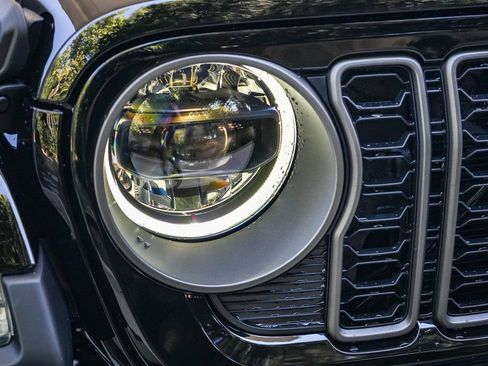 New 2026 Jeep Gladiator Sport image 8