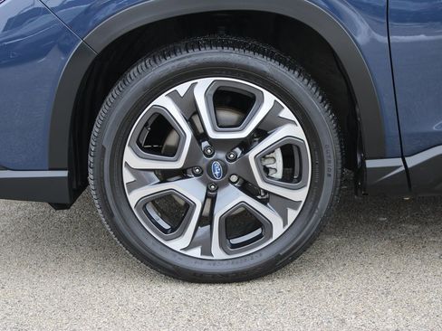 Certified 2024 Subaru Ascent Limited image 31