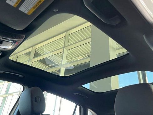 New 2025 Mercedes-Benz GLA 35 AMG 4MATIC image 17