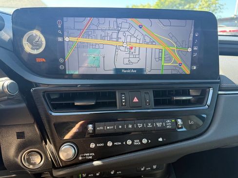 Used 2022 Lexus ES 350 w/ Premium Package FWD image 12