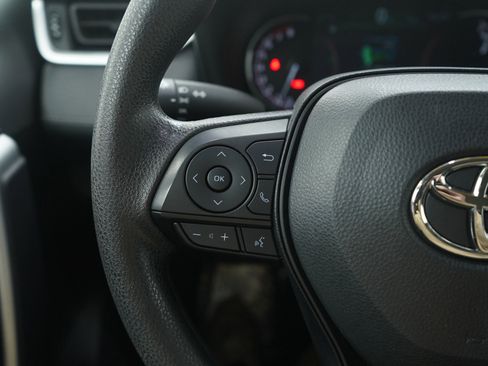 Certified 2025 Toyota RAV4 LE image 23