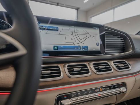 Used 2026 Mercedes-Benz GLE 450 4MATIC Coupe image 33