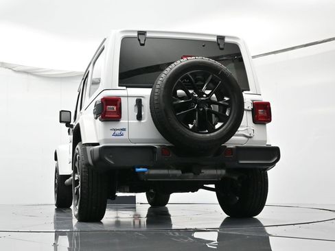 Used 2024 Jeep Wrangler Unlimited Sahara w/ Safety Group image 44