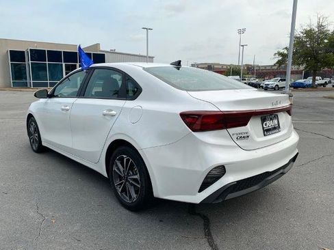 Used 2024 Kia Forte LXS FWD image 5