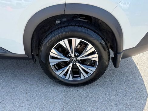 Used 2023 Nissan Rogue SV FWD image 37