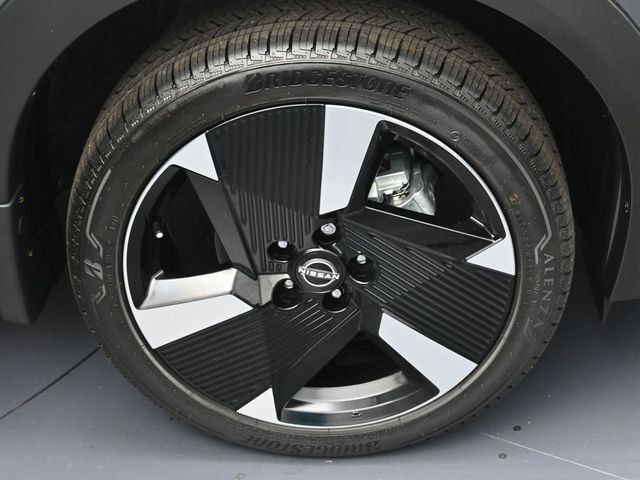 New 2026 Nissan Kicks SR FWD image 6
