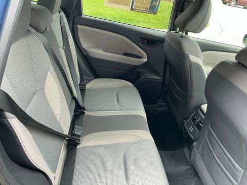 Used 2025 Subaru Forester Premium AWD/4WD image 14