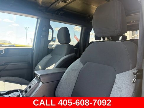 Used 2025 Ford Bronco Big Bend AWD/4WD image 11