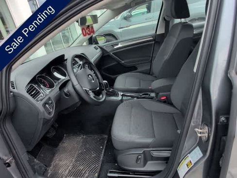 Used 2019 Volkswagen Golf S image 14