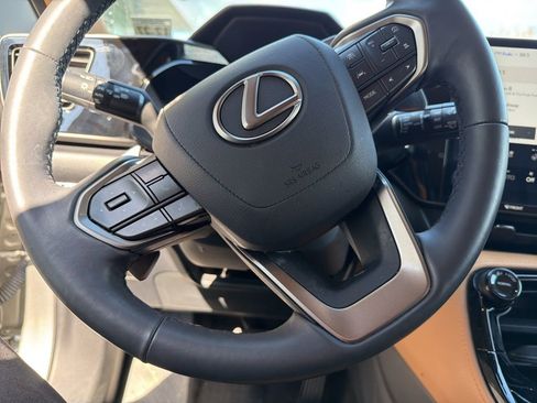 Used 2023 Lexus NX 350 AWD image 29