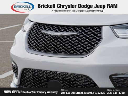New 2026 Chrysler Pacifica Select FWD image 11