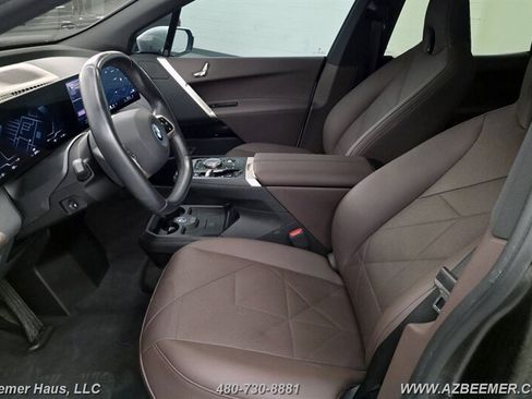 Used 2024 BMW iX xDrive50 w/ Sport Package AWD/4WD image 35