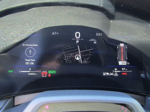 Used 2025 Lexus TX 500h AWD w/ Technology Package image 36