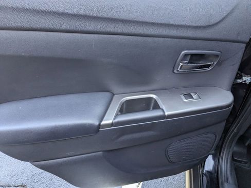 Used 2024 Mitsubishi Outlander Sport SE image 24