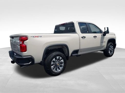 New 2026 Chevrolet Silverado 2500 Custom w/ Custom Value Package AWD/4WD image 5