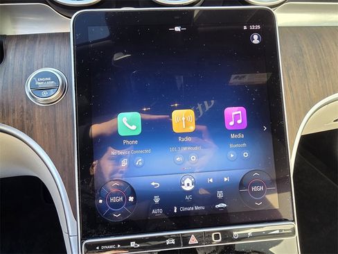 Certified 2025 Mercedes-Benz C 300 4MATIC Sedan image 24